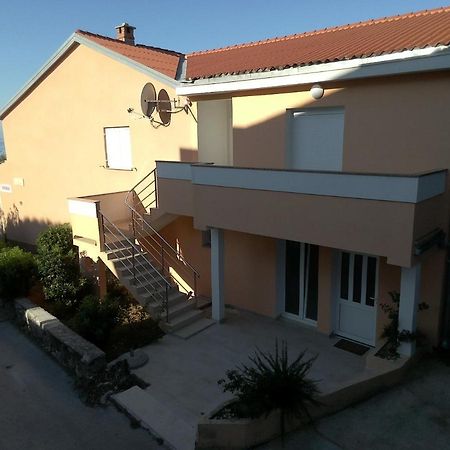 Apartmans And Rooms "Slavica" Новаля Екстериор снимка